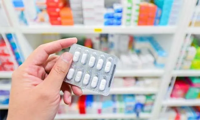 Suspendieron-el-expendio-de-medicamentos-de-venta-libre-fuera-de-farmacias-2