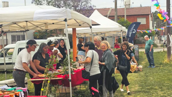 mercado barrial en Nido