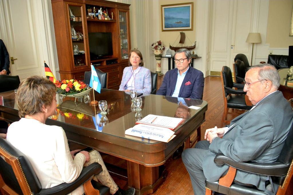 Embajador (3)