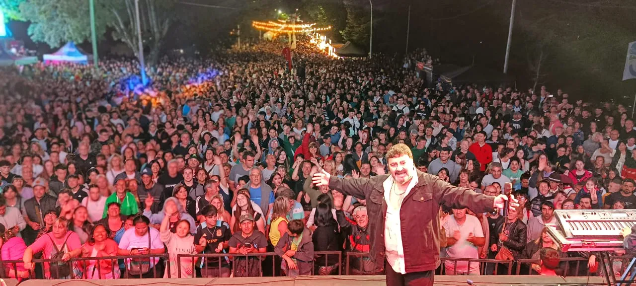 WhatsApp Image 2025-12-06 at 23.42.48